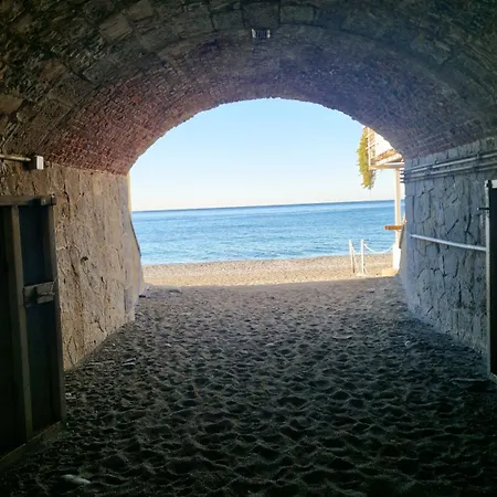 Casa Besansa Cavi di Lavagna